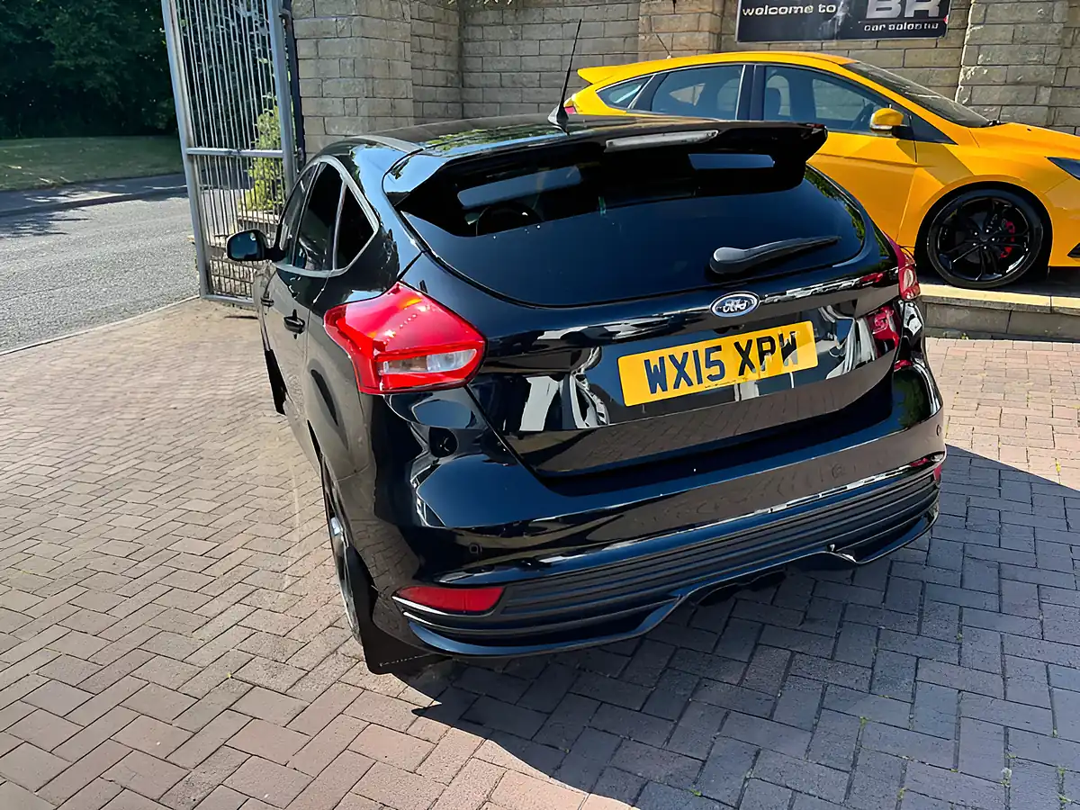 Used 2015 Ford Focus ST-3 Black - Interior and Exterior details 9