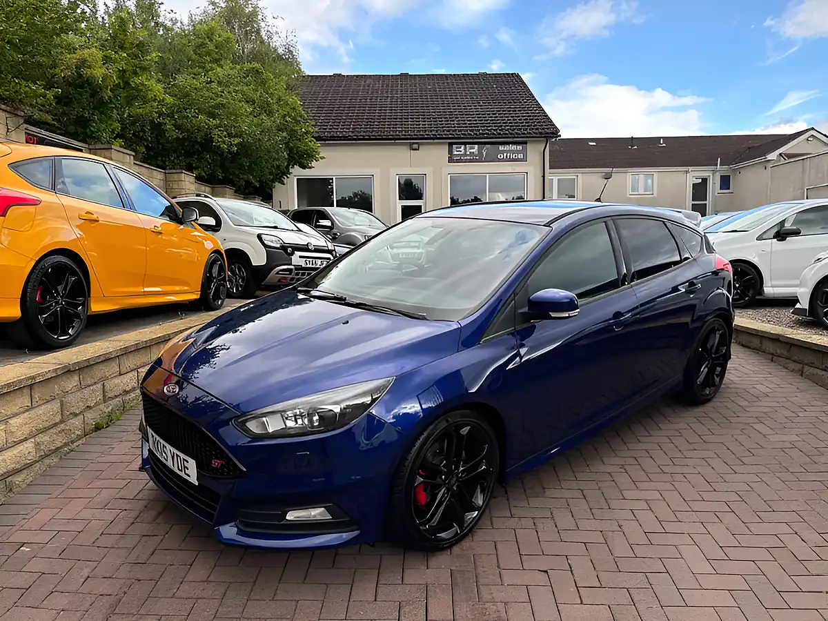 Used 2015 Ford Focus ST-3 Blue - Front View