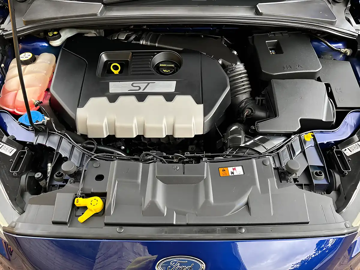 Used 2015 Ford Focus ST-3 Blue - Interior and Exterior details 11