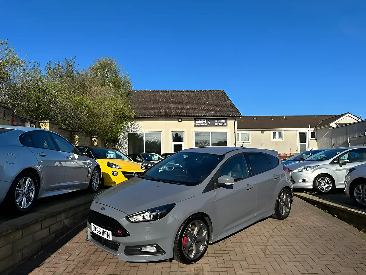 Used 2015 Ford Focus ST-3 Grey - Interior and Exterior details 4
