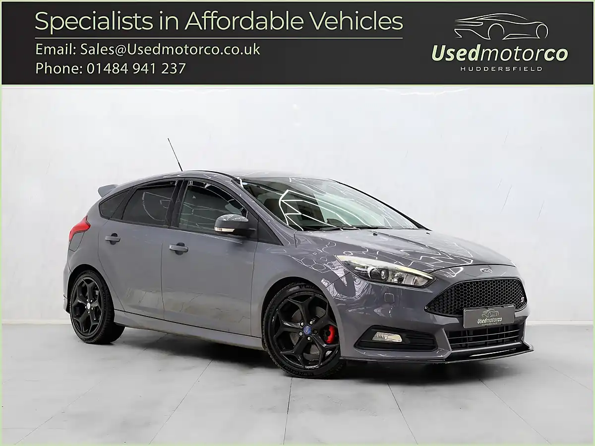Used 2015 Ford Focus ST-3 Grey - Front View