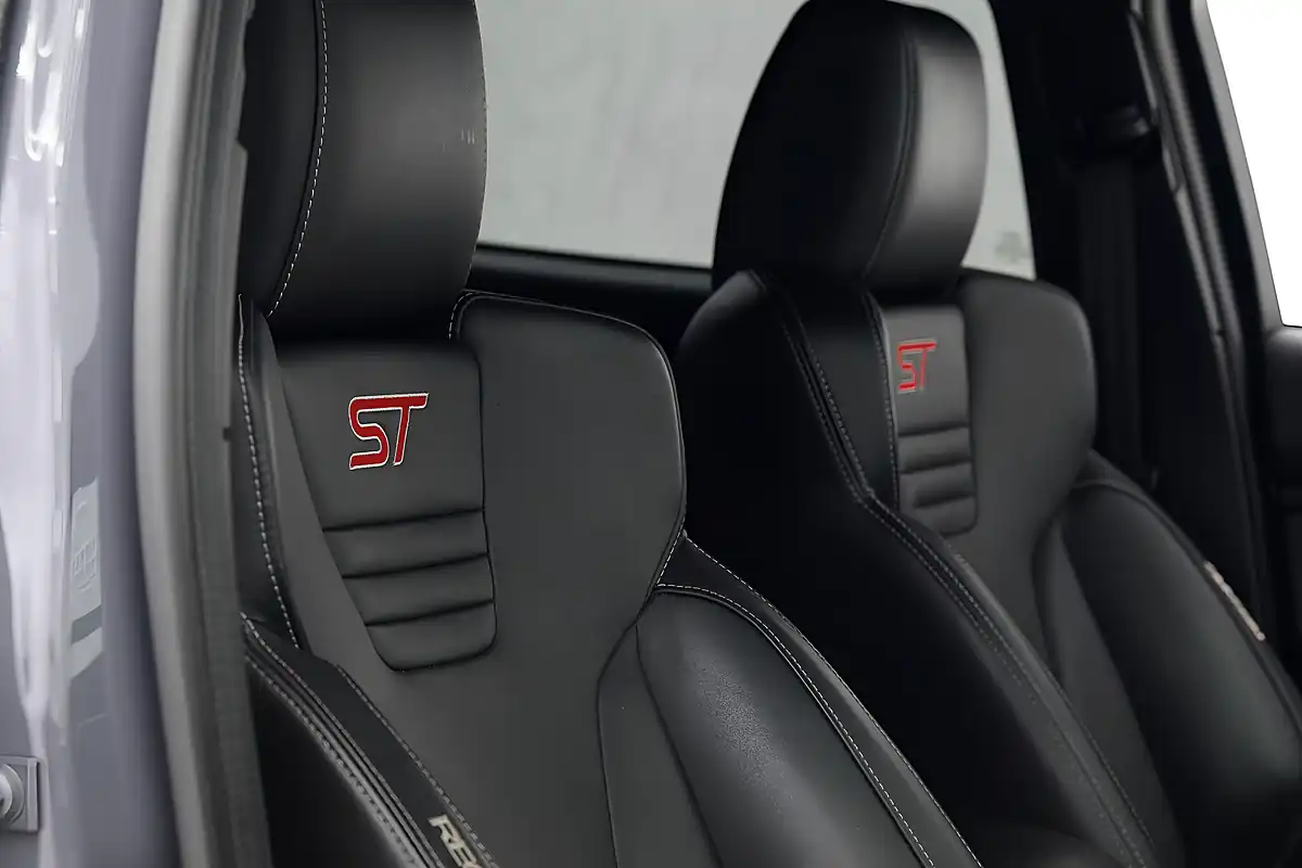 Used 2015 Ford Focus ST-3 Grey - Interior and Exterior details 15
