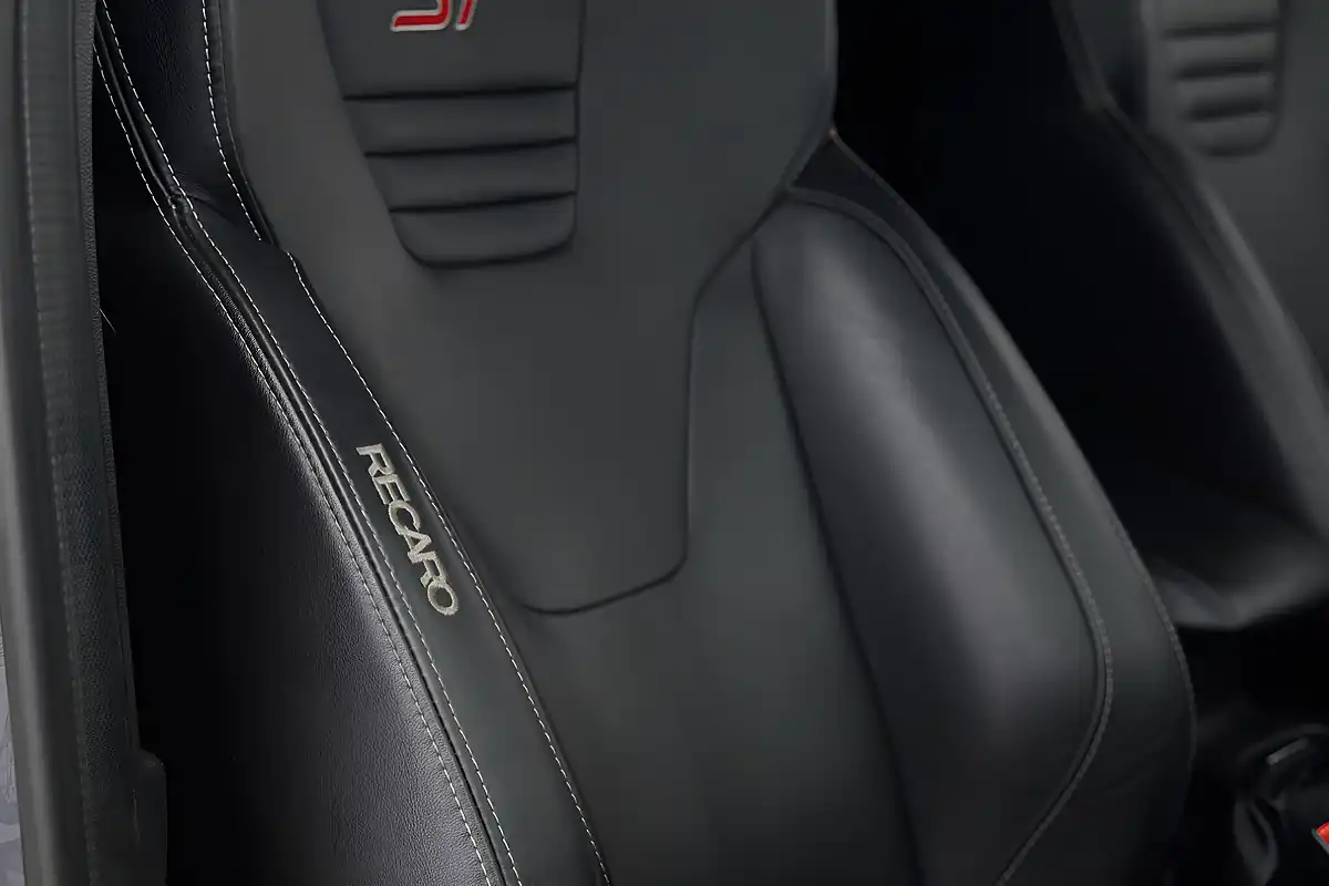 Used 2015 Ford Focus ST-3 Grey - Interior and Exterior details 17