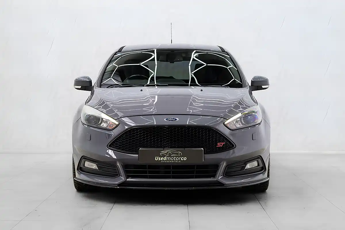 Used 2015 Ford Focus ST-3 Grey - Interior and Exterior details 2