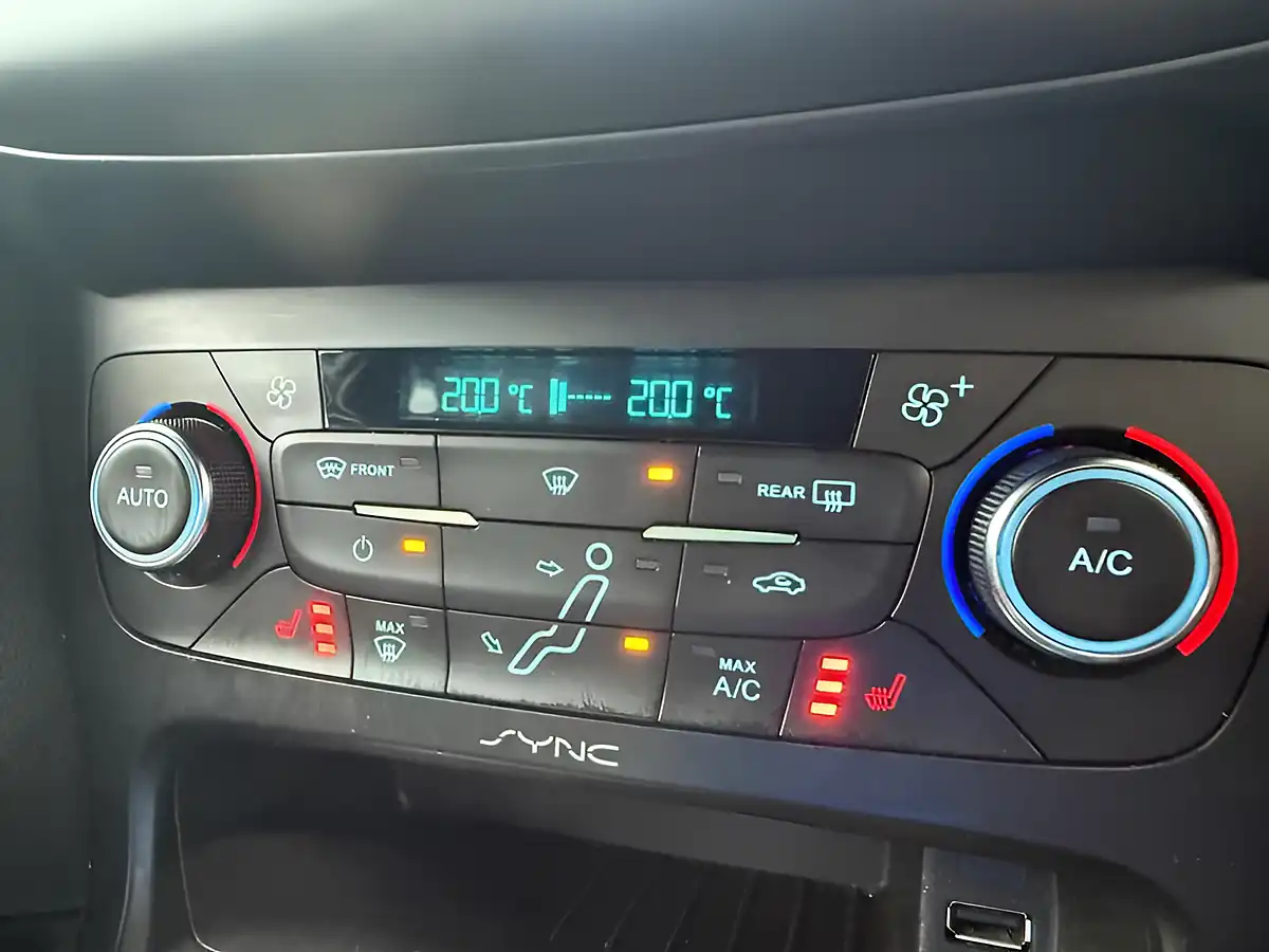 Used 2015 Ford Focus ST-3 Grey - Interior and Exterior details 18