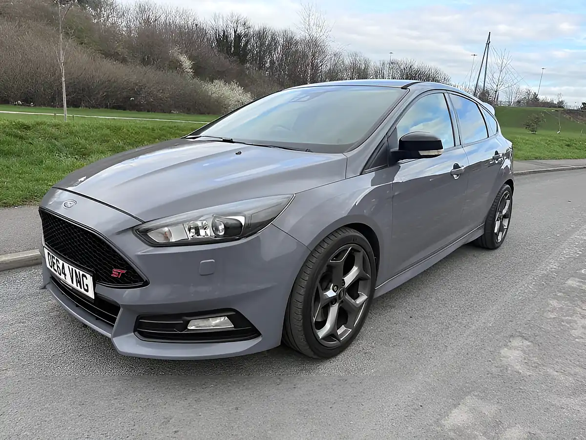 Used 2015 Ford Focus ST-3 Grey - Interior and Exterior details 6