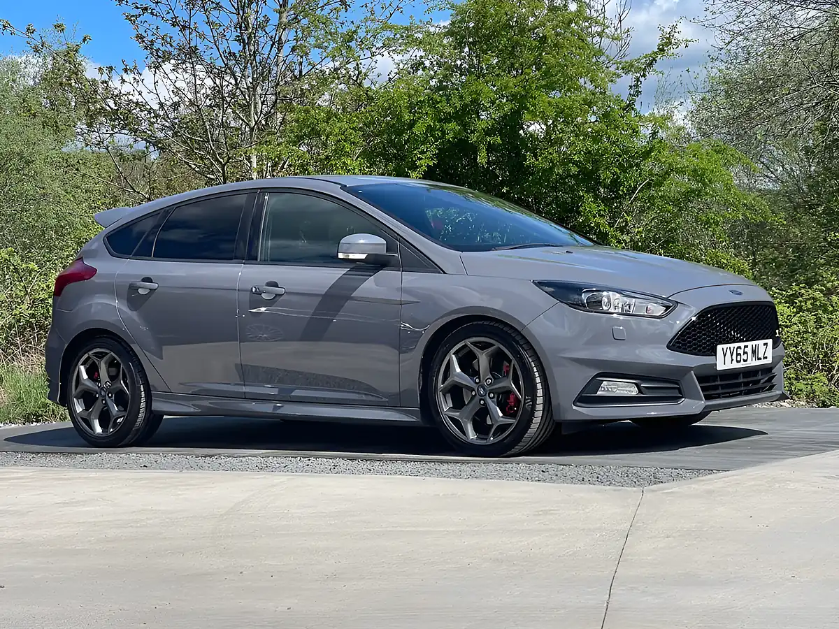 Used 2015 Ford Focus ST-3 Grey - Interior and Exterior details 10