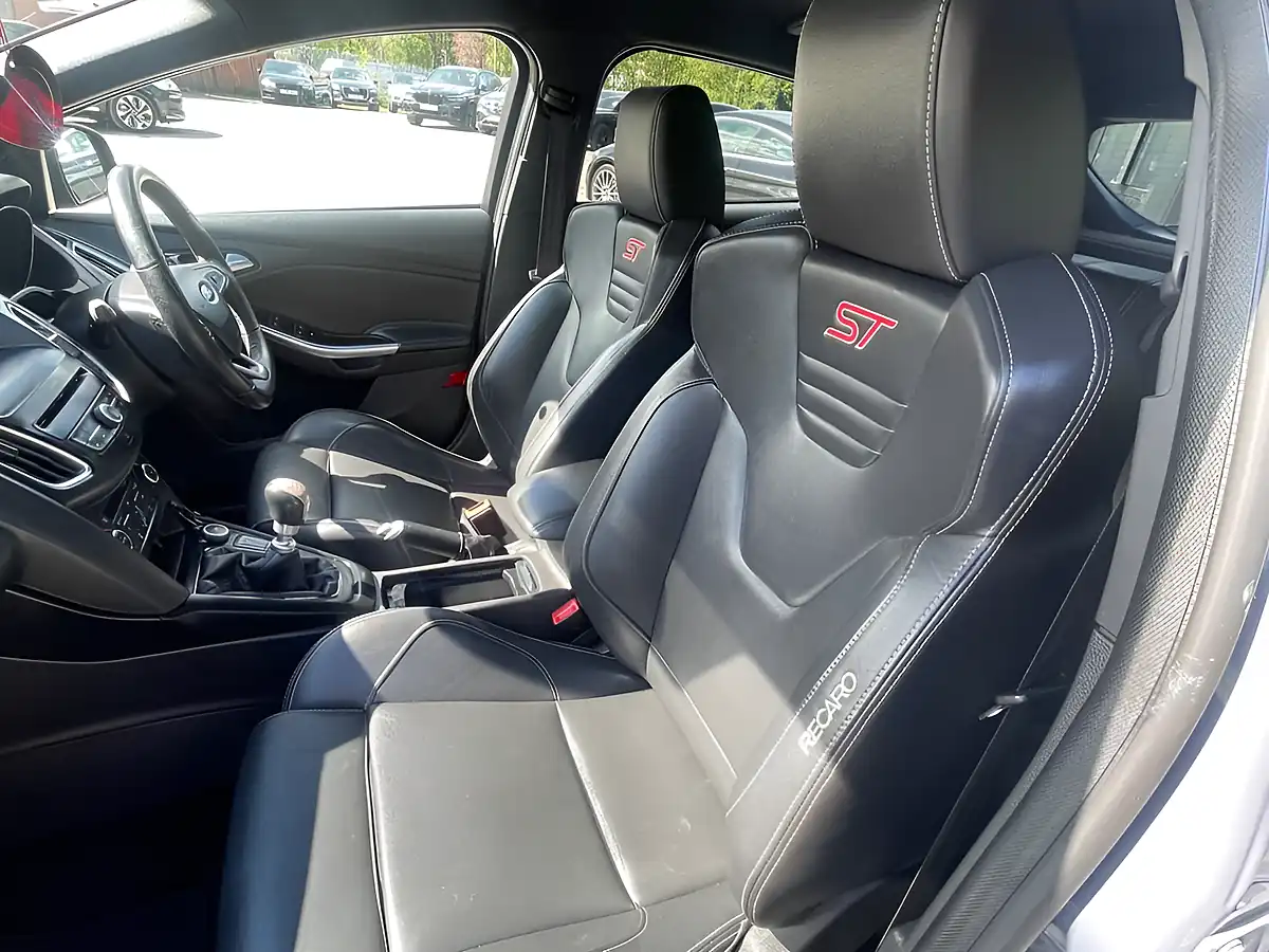 Used 2015 Ford Focus ST-3 Grey - Interior and Exterior details 12