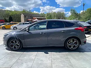 Used 2015 Ford Focus ST-3 Grey - Interior and Exterior details 16