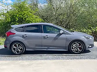 Used 2015 Ford Focus ST-3 Grey - Interior and Exterior details 3