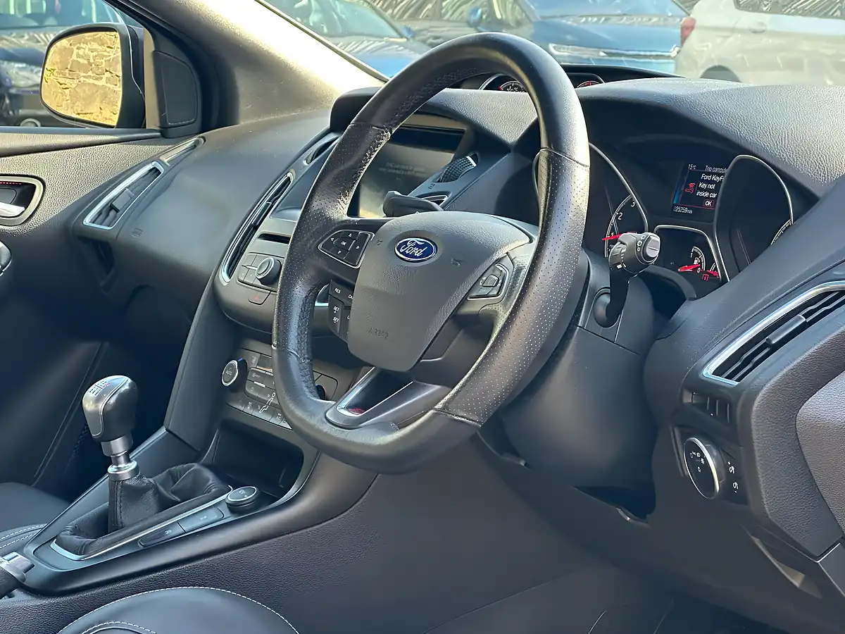 Used 2015 Ford Focus ST-3 Grey - Interior and Exterior details 18
