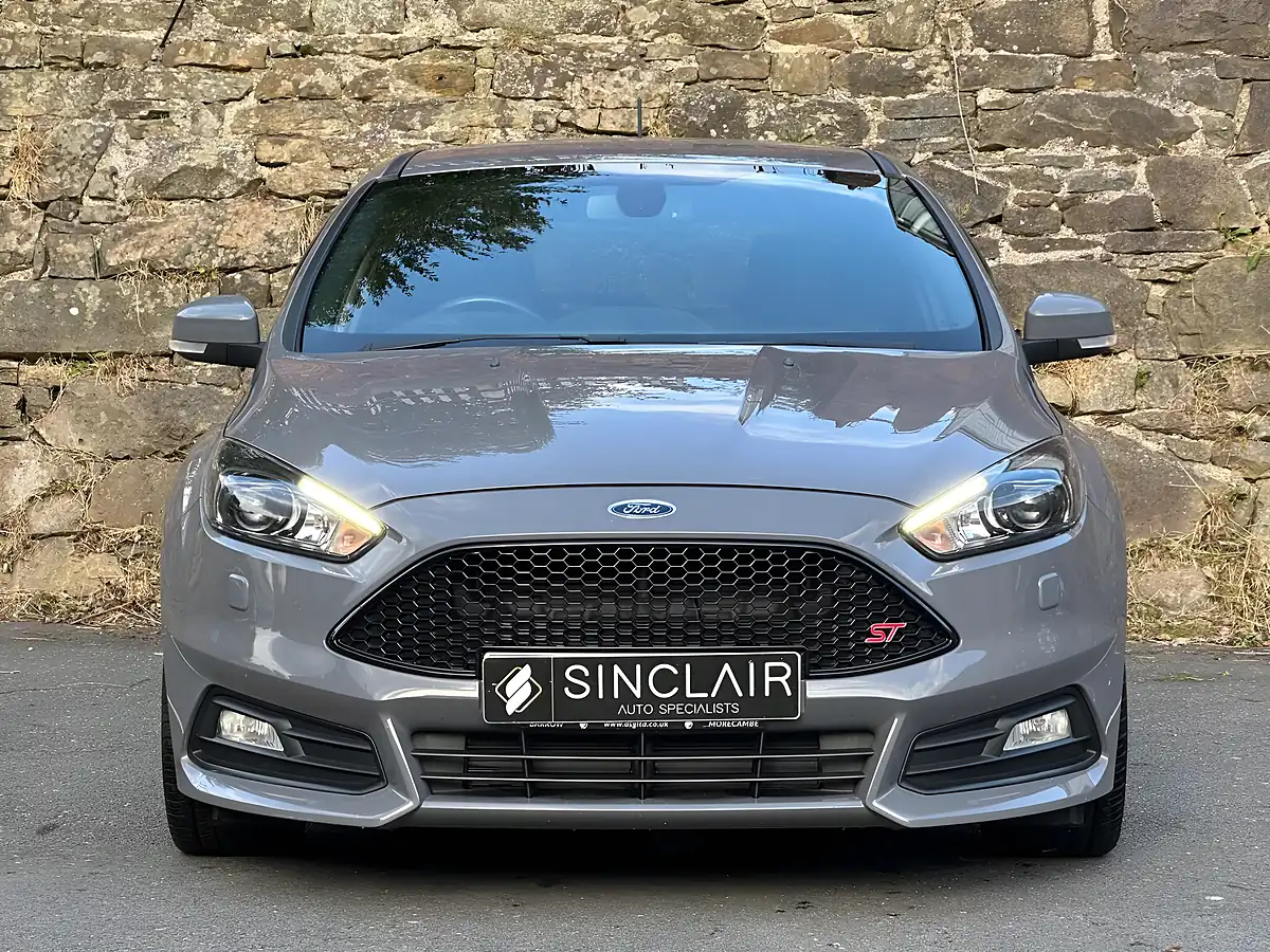 Used 2015 Ford Focus ST-3 Grey - Interior and Exterior details 2