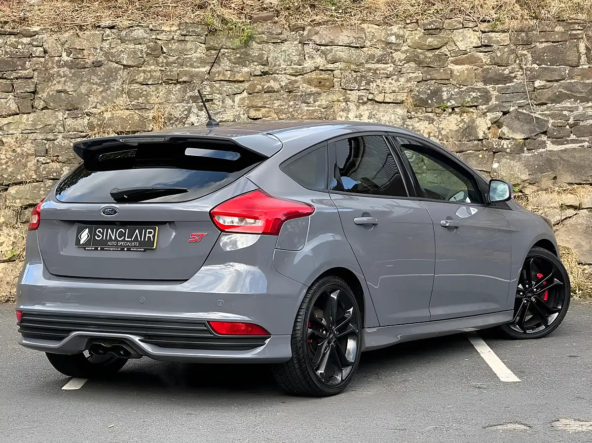 Used 2015 Ford Focus ST-3 Grey - Interior and Exterior details 7
