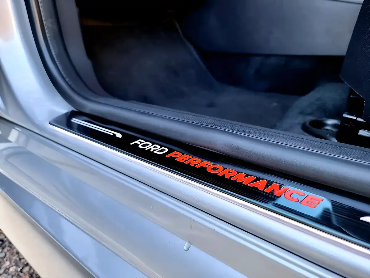 Used 2015 Ford Focus ST-3 Moondust Silver - Interior and Exterior details 16