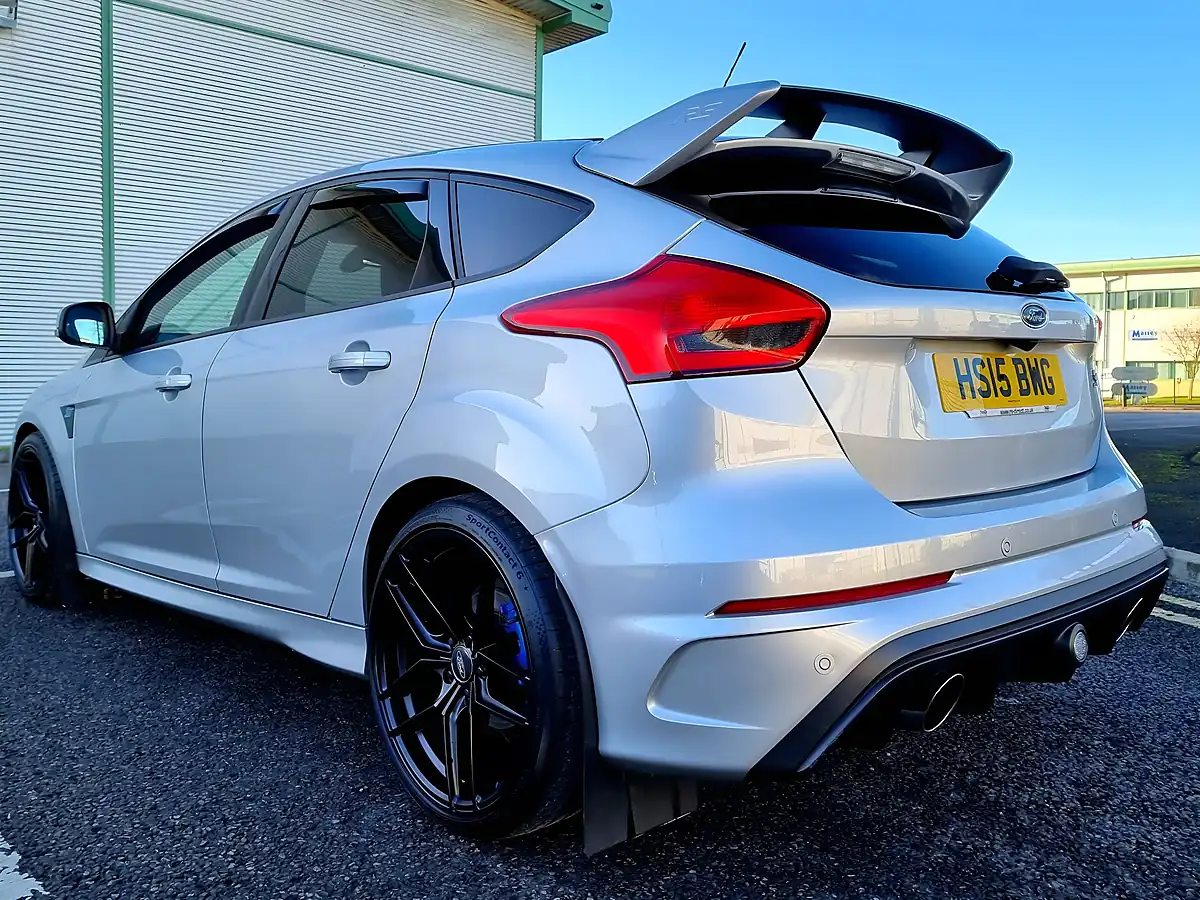Used 2015 Ford Focus ST-3 Moondust Silver - Interior and Exterior details 17
