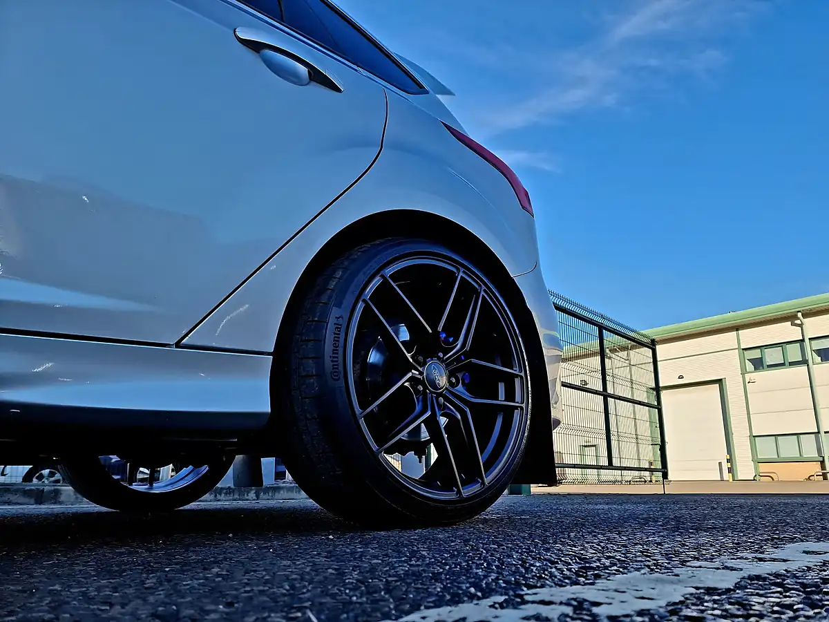 Used 2015 Ford Focus ST-3 Moondust Silver - Interior and Exterior details 20