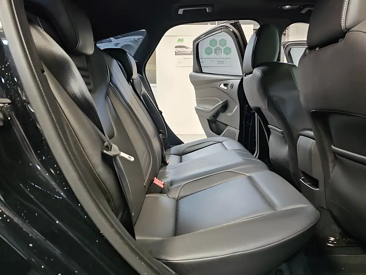 Used 2015 Ford Focus ST-3 Panther Black - Interior and Exterior details 19