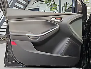 Used 2015 Ford Focus ST-3 Panther Black - Interior and Exterior details 20