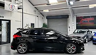 Used 2015 Ford Focus ST-3 Panther Black - Interior and Exterior details 5