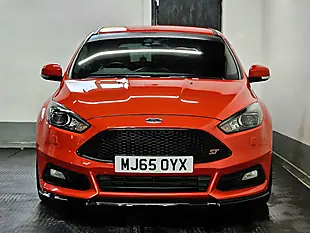 Used 2015 Ford Focus ST-3 Race Red - Interior and Exterior details 2