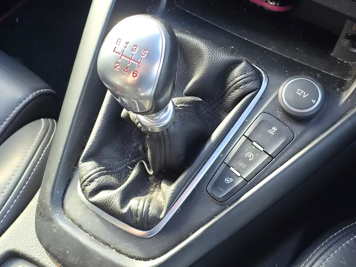 Used 2015 Ford Focus ST-3 Silver - Interior and Exterior details 15