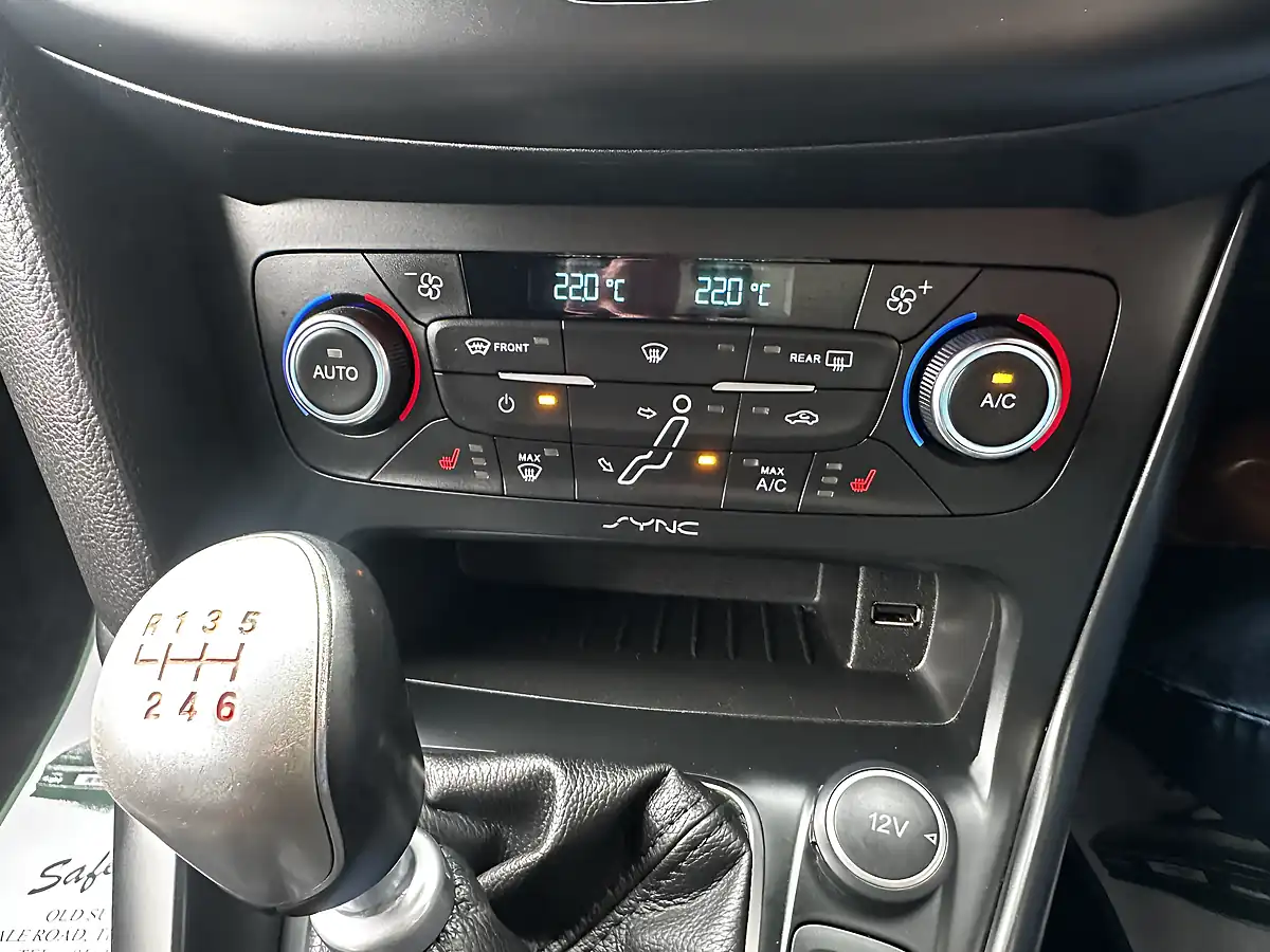 Used 2015 Ford Focus ST-3 Stealth Grey - Interior and Exterior details 15