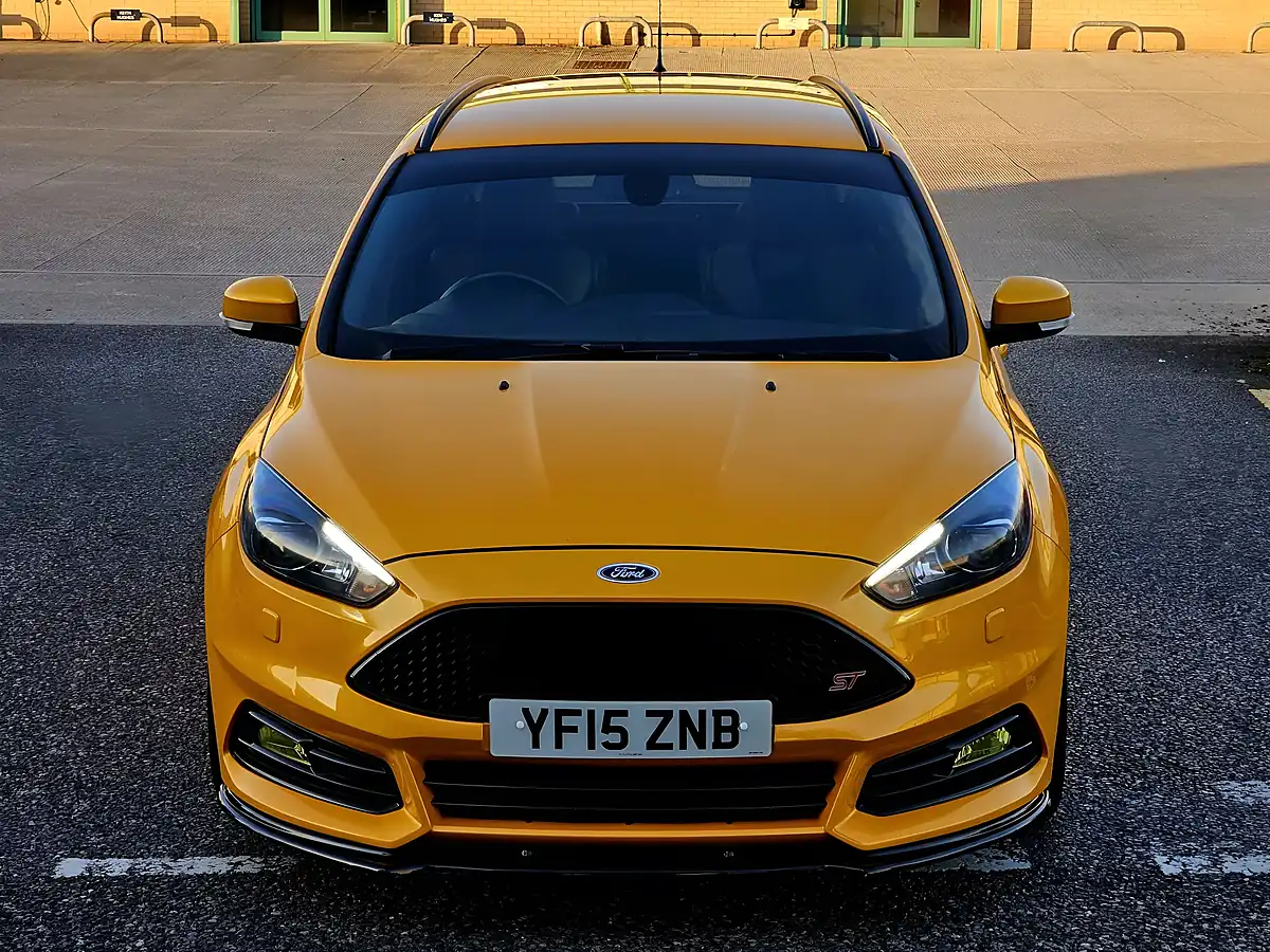 Used 2015 Ford Focus ST-3 Tangerine Scream - Interior and Exterior details 3