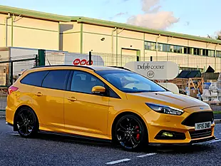 Used 2015 Ford Focus ST-3 Tangerine Scream - Interior and Exterior details 4