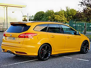Used 2015 Ford Focus ST-3 Tangerine Scream - Interior and Exterior details 6