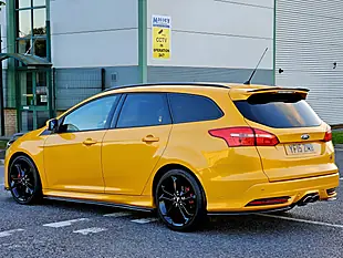 Used 2015 Ford Focus ST-3 Tangerine Scream - Interior and Exterior details 9