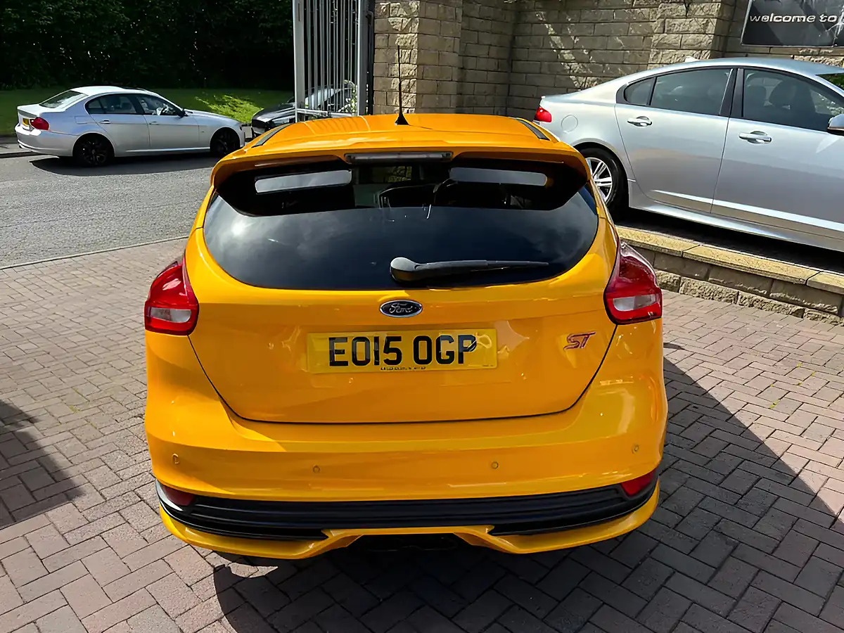 Used 2015 Ford Focus ST-3 Yellow - Interior and Exterior details 10