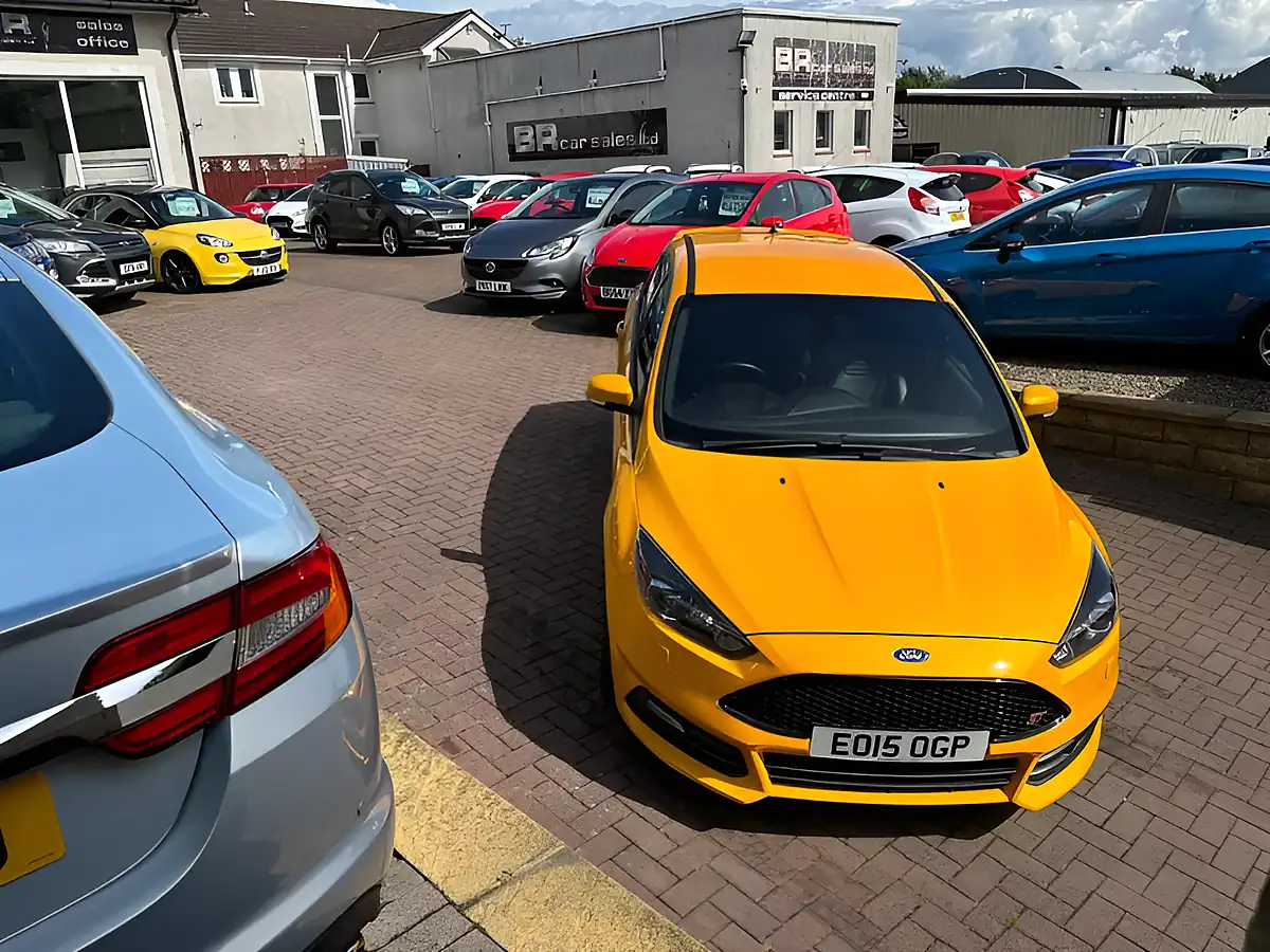 Used 2015 Ford Focus ST-3 Yellow - Interior and Exterior details 16