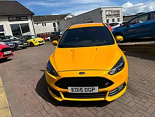 Used 2015 Ford Focus ST-3 Yellow - Interior and Exterior details 17