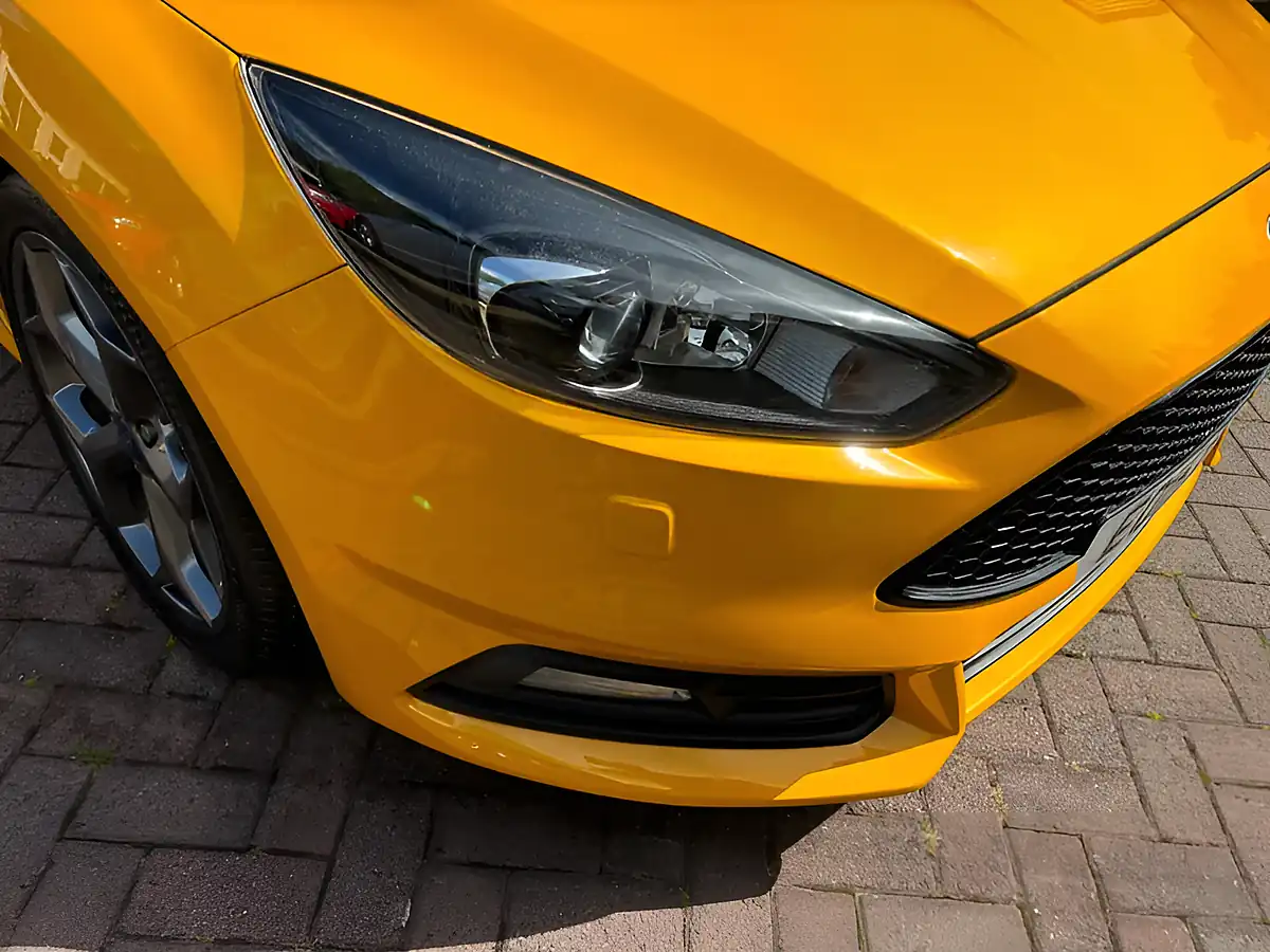 Used 2015 Ford Focus ST-3 Yellow - Interior and Exterior details 18