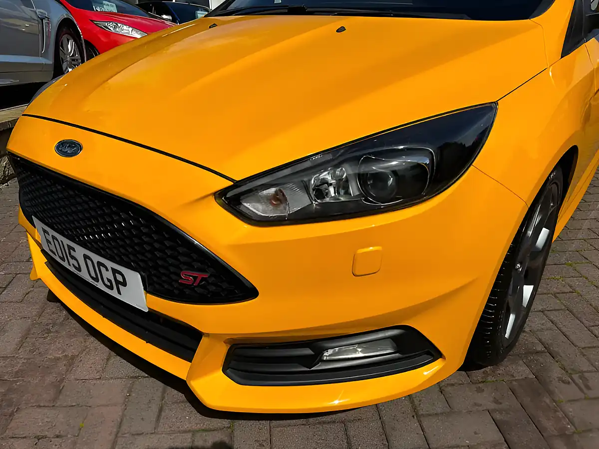 Used 2015 Ford Focus ST-3 Yellow - Interior and Exterior details 19