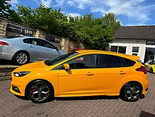 Used 2015 Ford Focus ST-3 Yellow - Interior and Exterior details 6