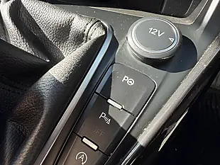 Used 2015 Ford Focus Titanium Black - Interior and Exterior details 18