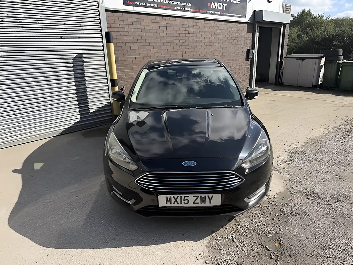 Used 2015 Ford Focus Titanium Black - Interior and Exterior details 4