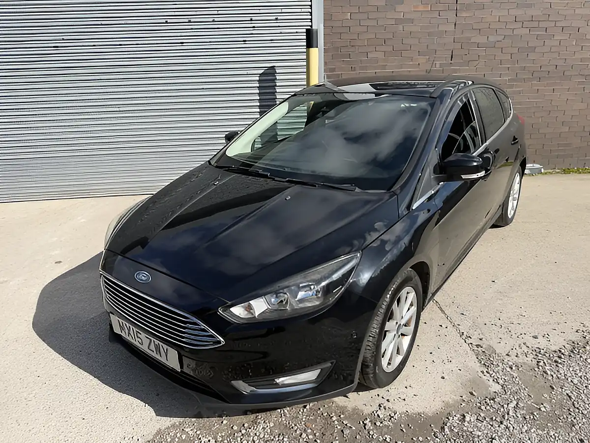 Used 2015 Ford Focus Titanium Black - Interior and Exterior details 5