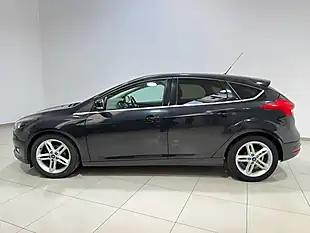 Used 2015 Ford Focus Titanium Black - Interior and Exterior details 5