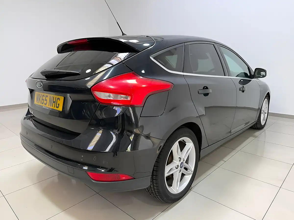 Used 2015 Ford Focus Titanium Black - Interior and Exterior details 8