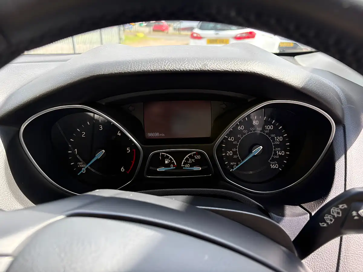Used 2015 Ford Focus Titanium Blue - Interior and Exterior details 12