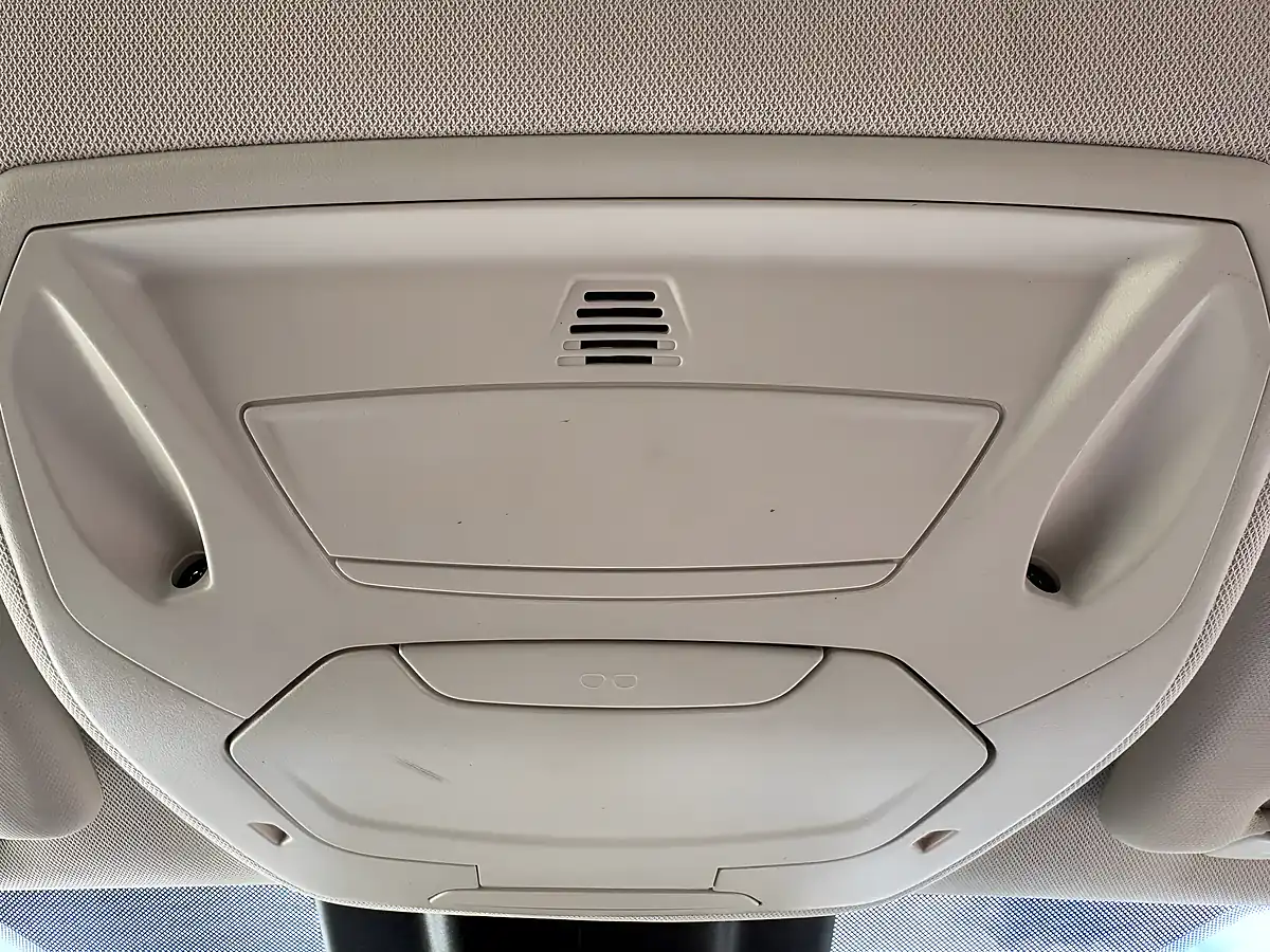 Used 2015 Ford Focus Titanium Blue - Interior and Exterior details 16