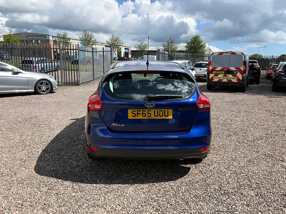 Used 2015 Ford Focus Titanium Blue - Interior and Exterior details 6