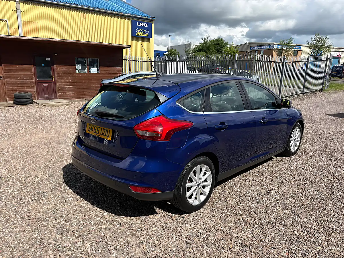 Used 2015 Ford Focus Titanium Blue - Interior and Exterior details 7