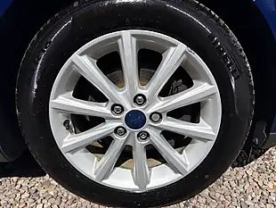 Used 2015 Ford Focus Titanium Blue - Interior and Exterior details 9