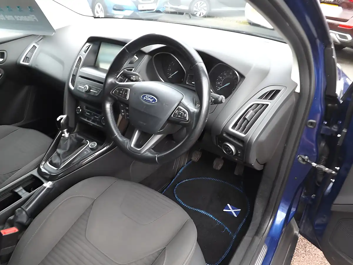 Used 2015 Ford Focus Titanium Blue - Interior and Exterior details 12