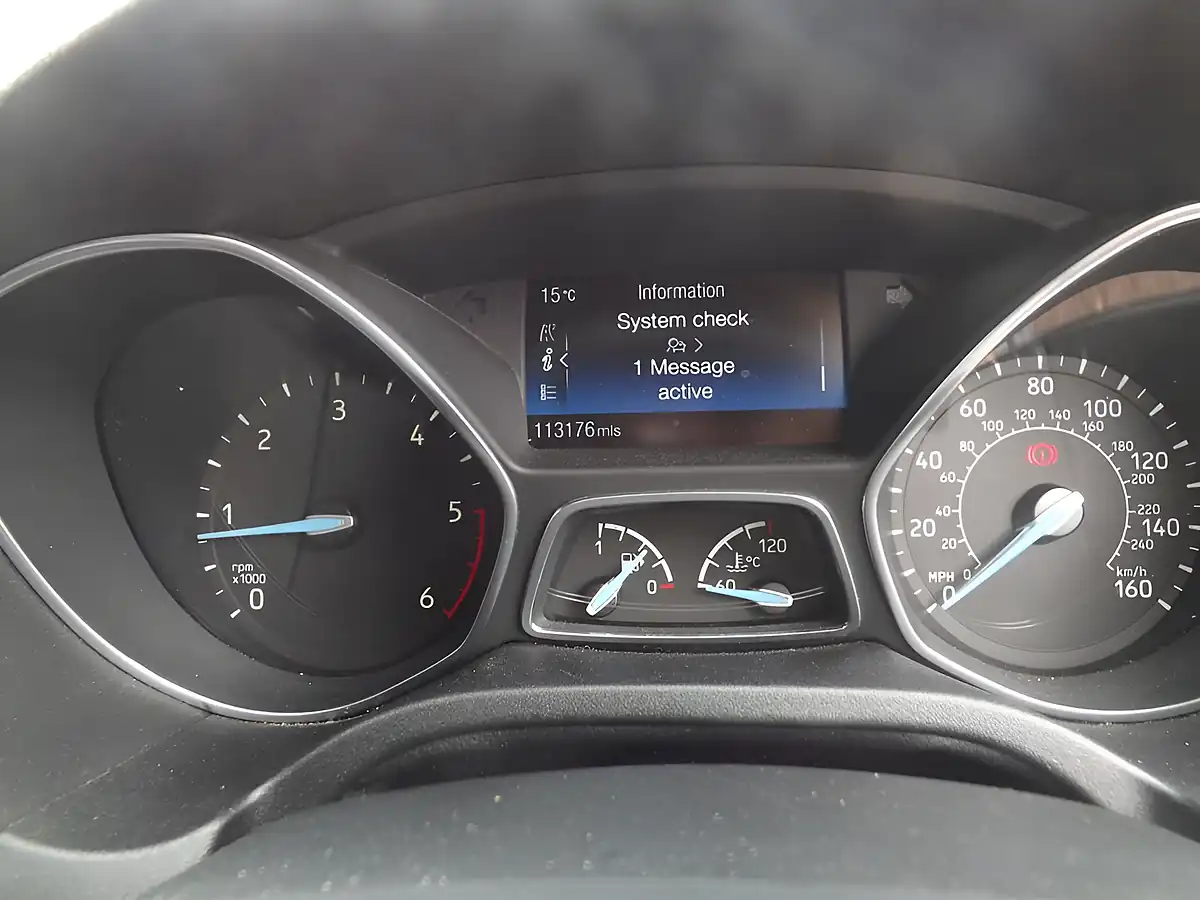 Used 2015 Ford Focus Titanium Blue - Interior and Exterior details 13