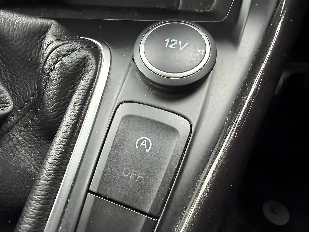 Used 2015 Ford Focus Titanium Blue - Interior and Exterior details 10