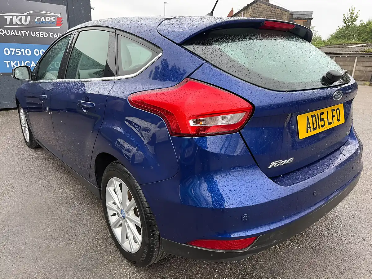 Used 2015 Ford Focus Titanium Blue - Interior and Exterior details 5